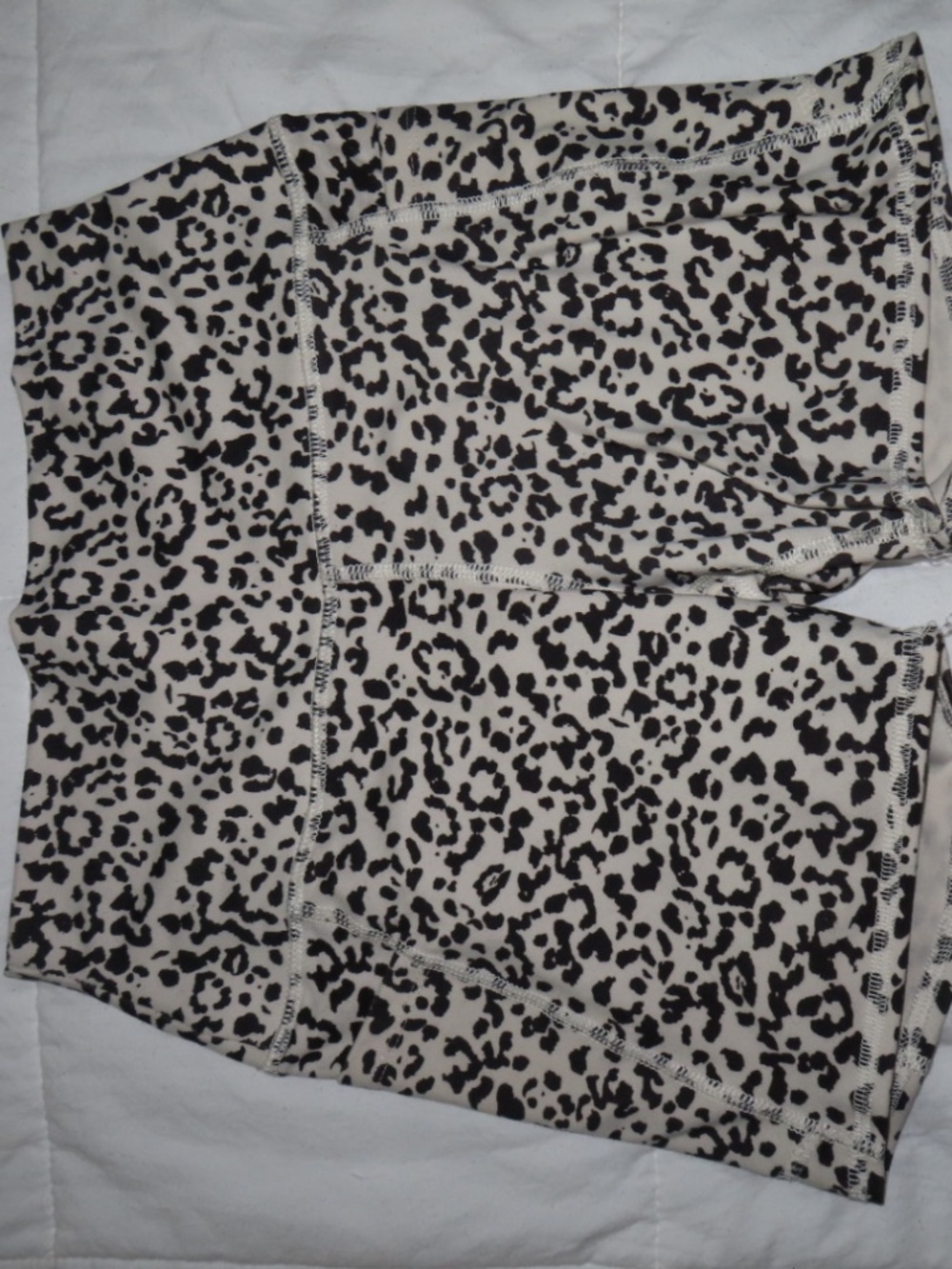 Leopard print biker shorts